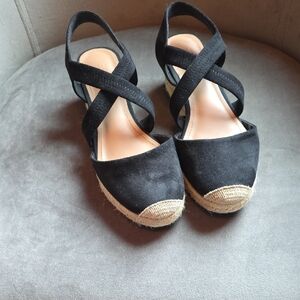 Elegant Black Espadrille Wedge Sandals